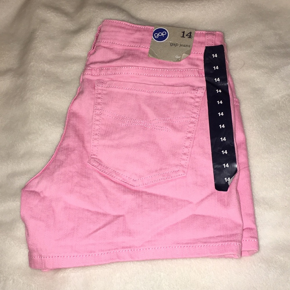 Gap NWT Pink Denim shorts